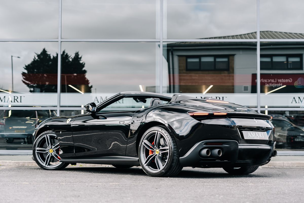 FERRARI ROMA SPIDER - VAT Q