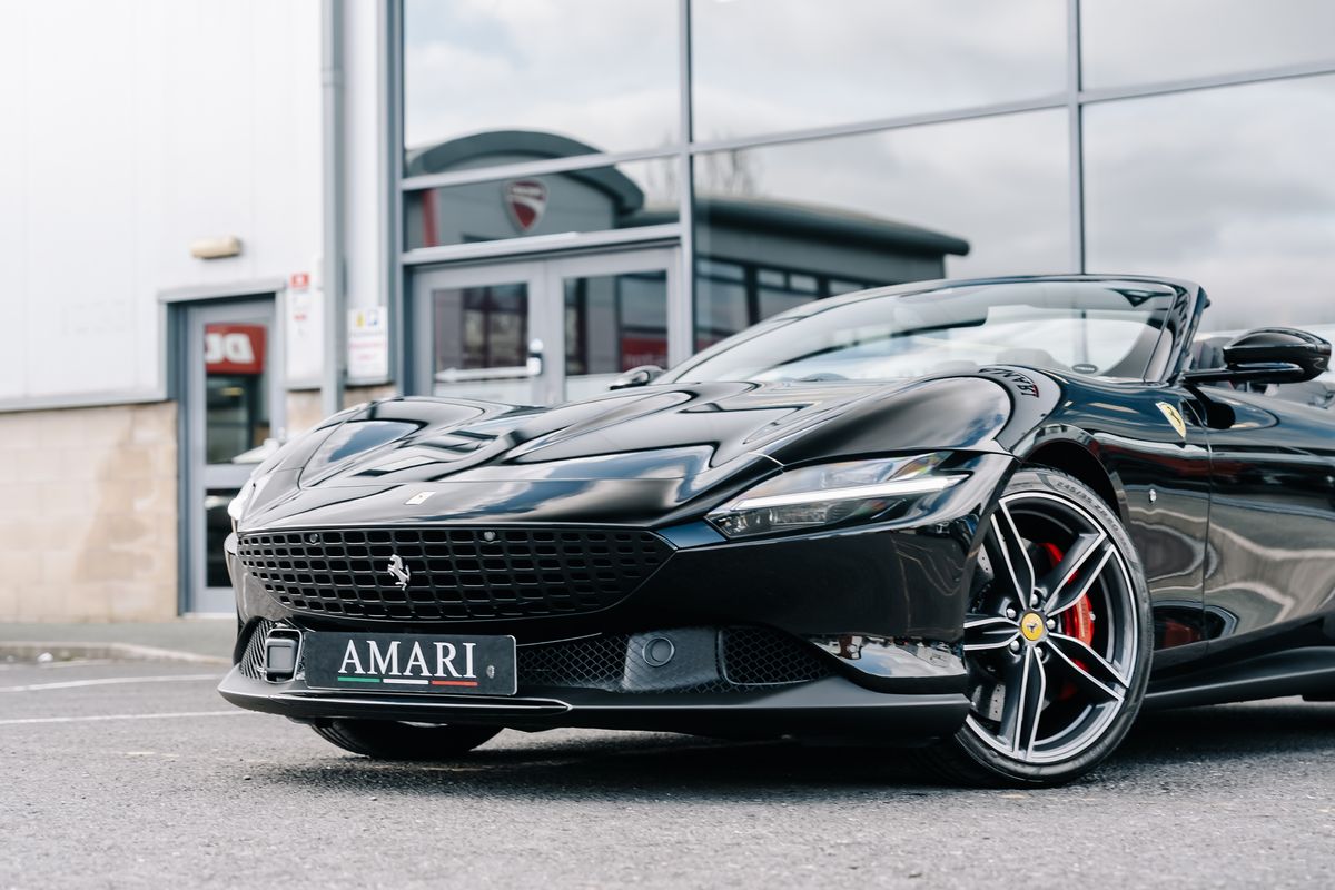 FERRARI ROMA SPIDER - VAT Q