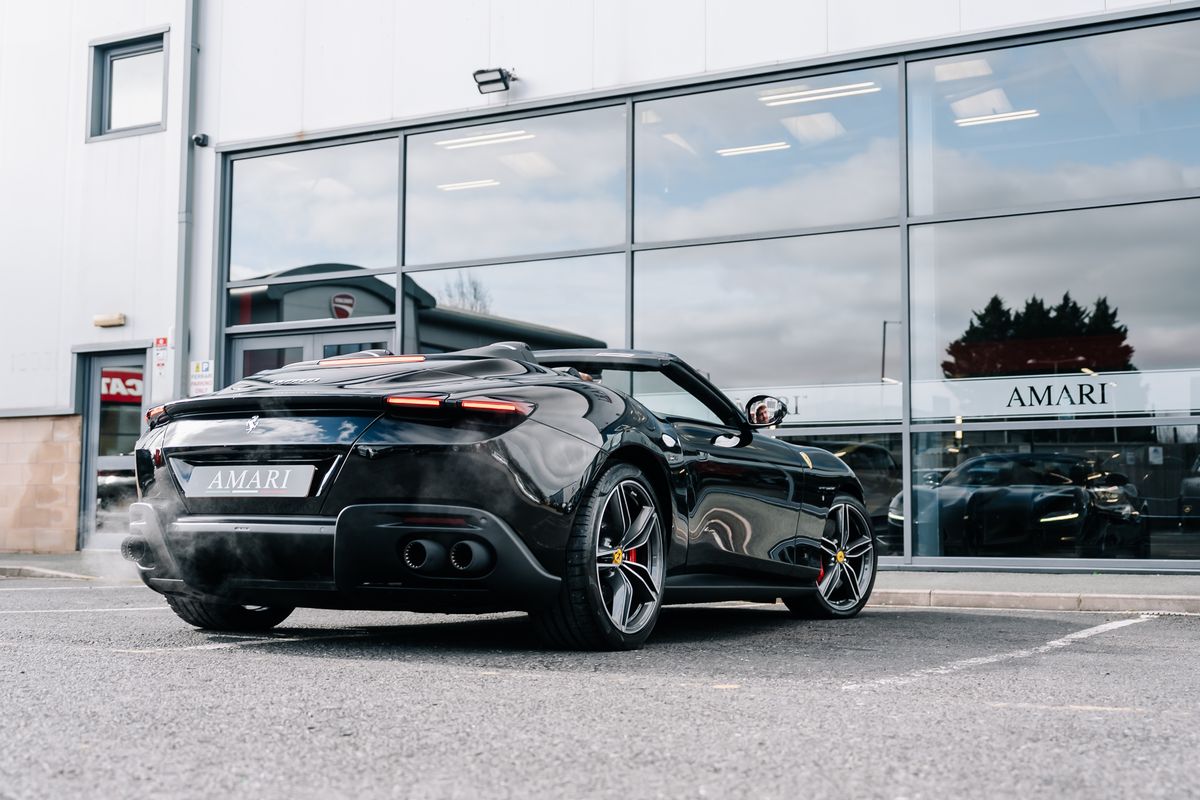 FERRARI ROMA SPIDER - VAT Q