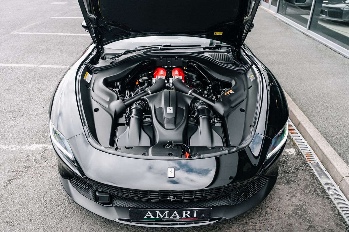 FERRARI ROMA SPIDER - VAT Q