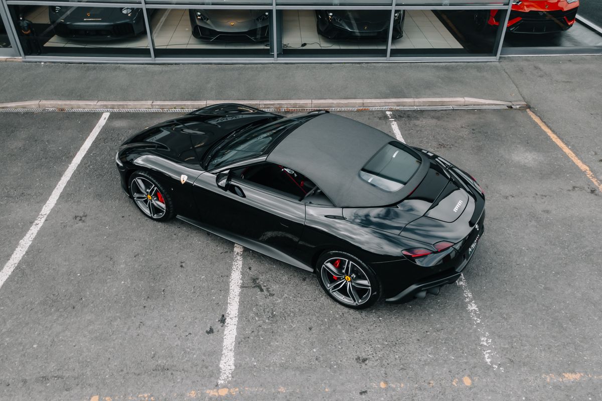 FERRARI ROMA SPIDER - VAT Q