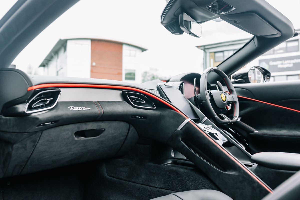 FERRARI ROMA SPIDER - VAT Q
