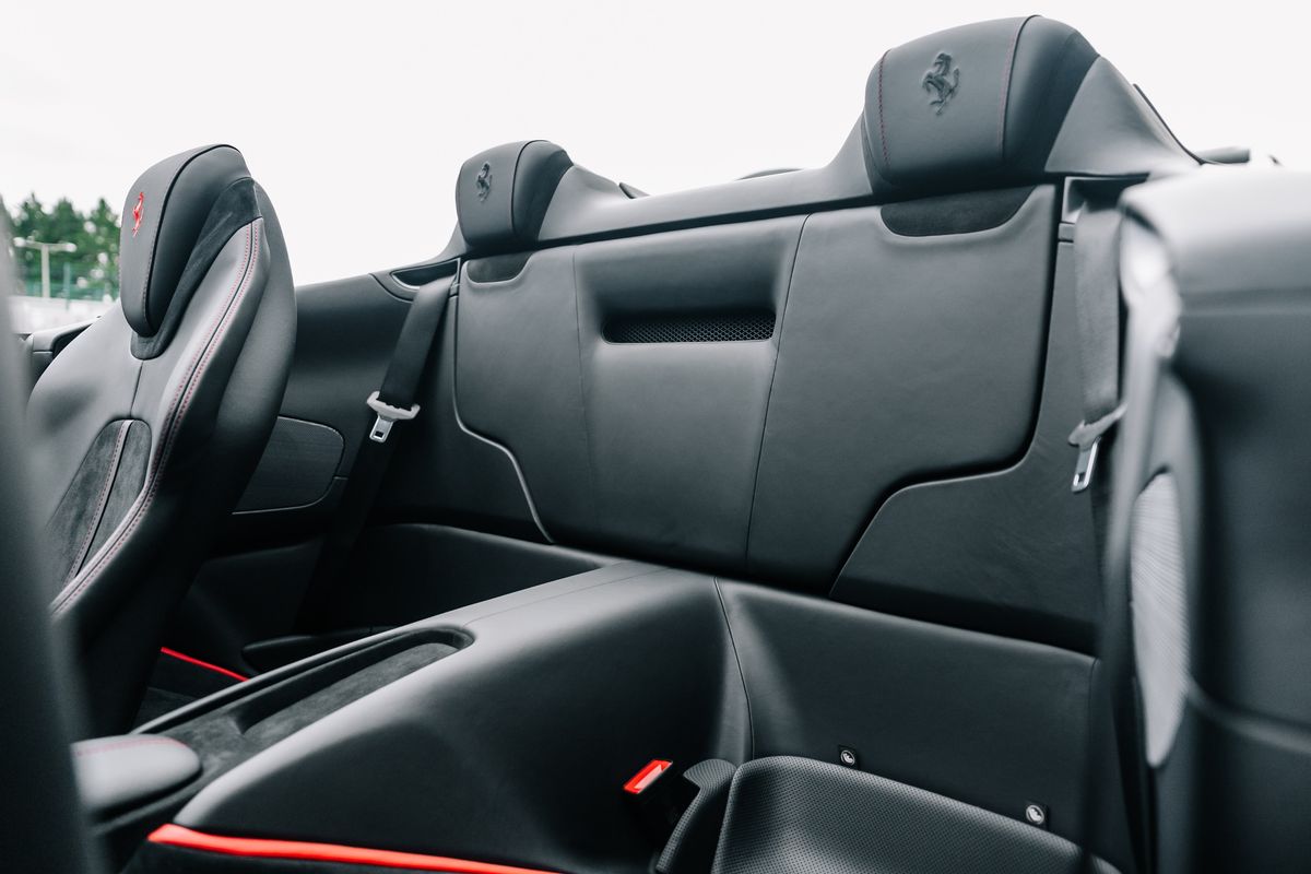 FERRARI ROMA SPIDER - VAT Q