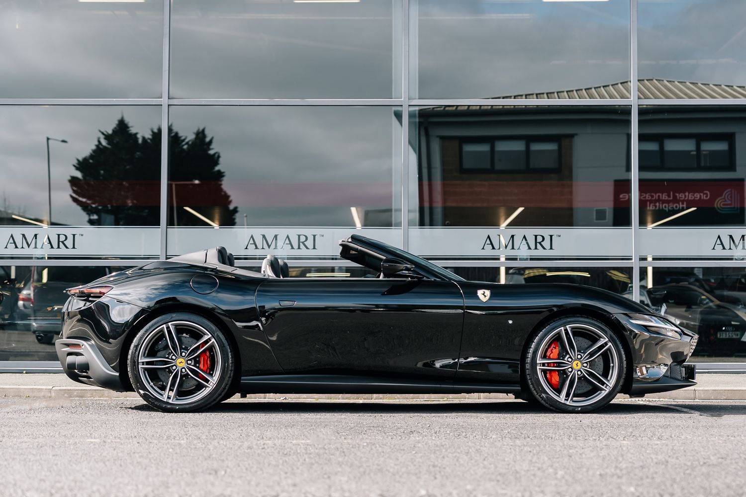 Ferrari Roma Spider