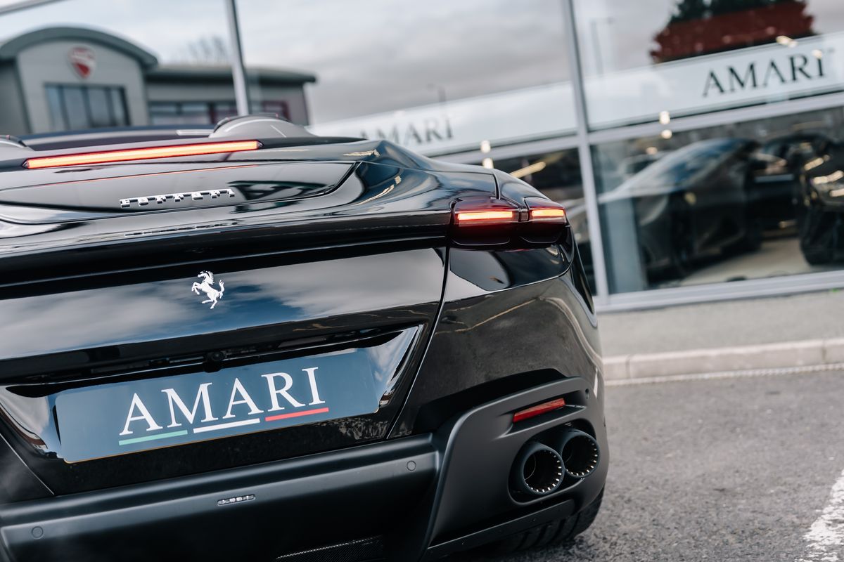FERRARI ROMA SPIDER - VAT Q
