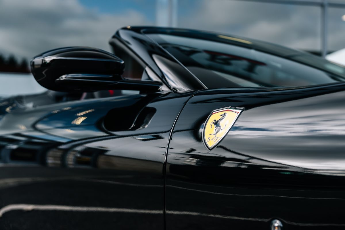 FERRARI ROMA SPIDER - VAT Q