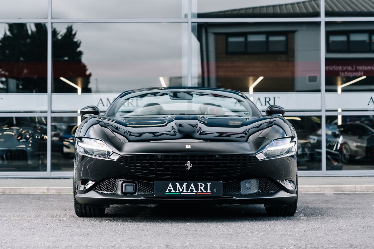 FERRARI ROMA SPIDER - VAT Q