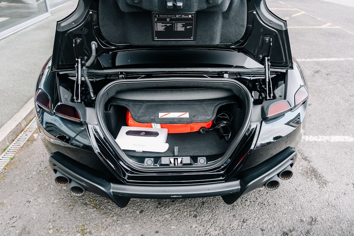 FERRARI ROMA SPIDER - VAT Q