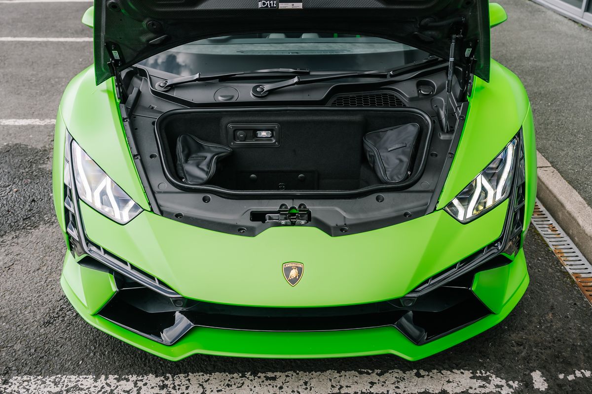 Lamborghini Huracan Tecnica