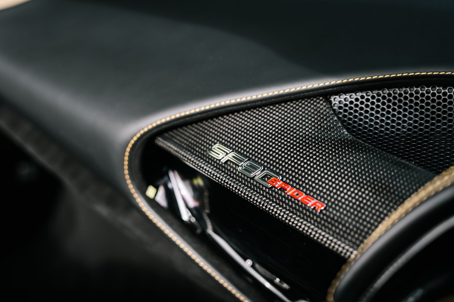 Ferrari SF90 Spider