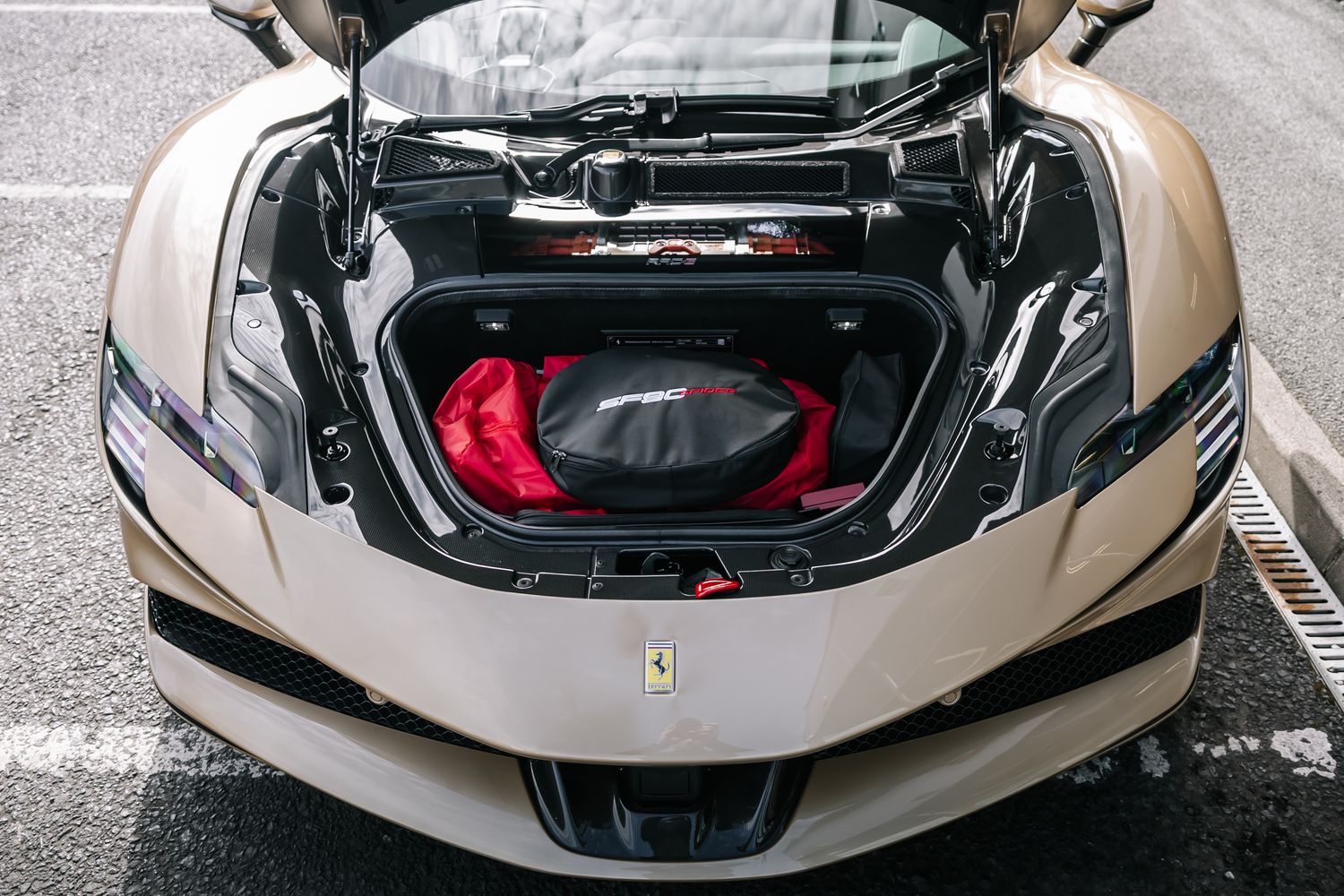 Ferrari SF90 Spider