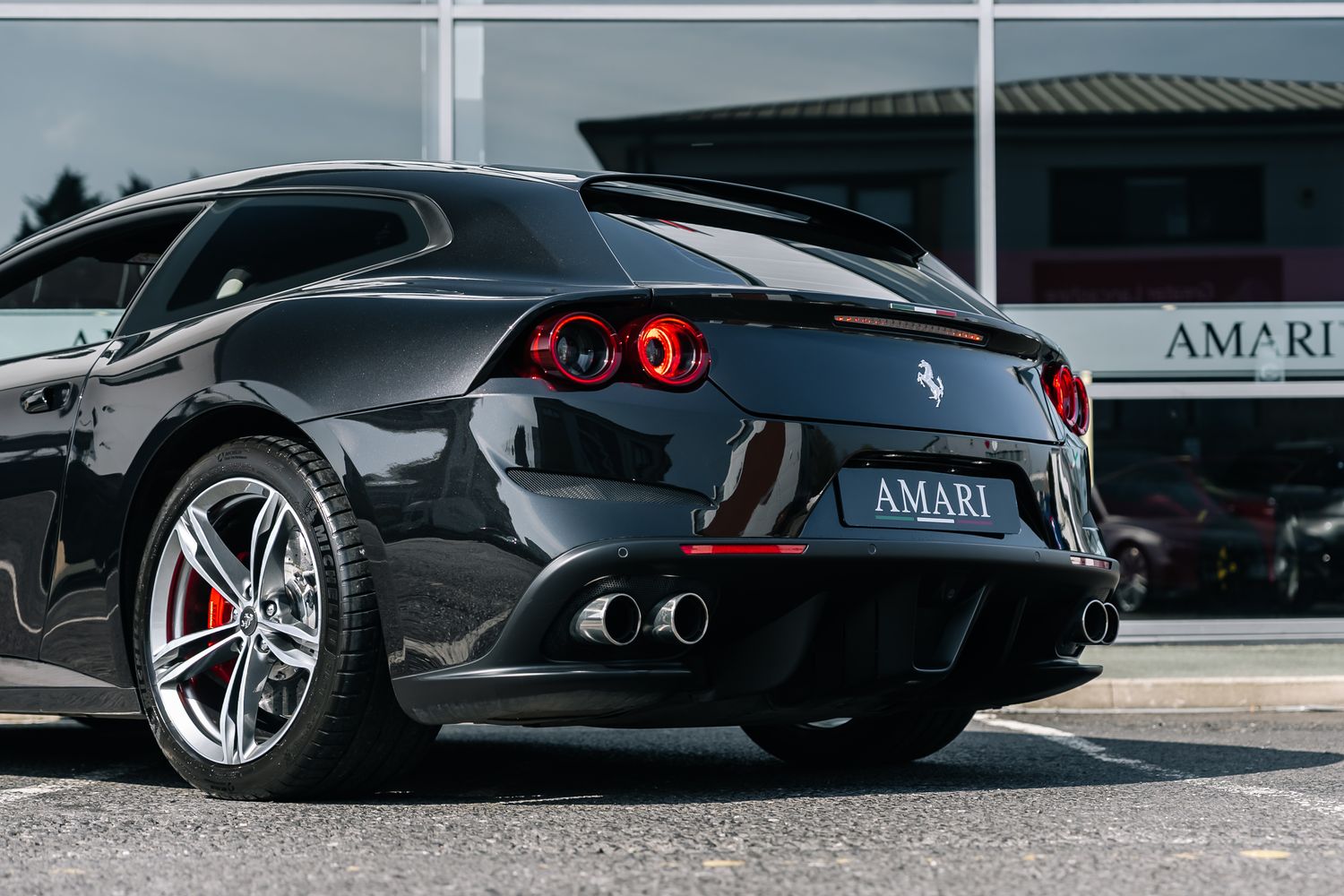 Ferrari GTC4Lusso V12