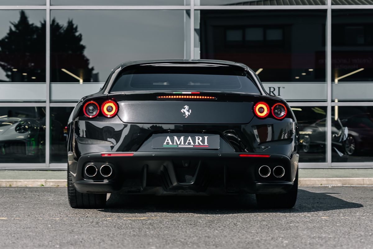 Ferrari GTC4Lusso V12