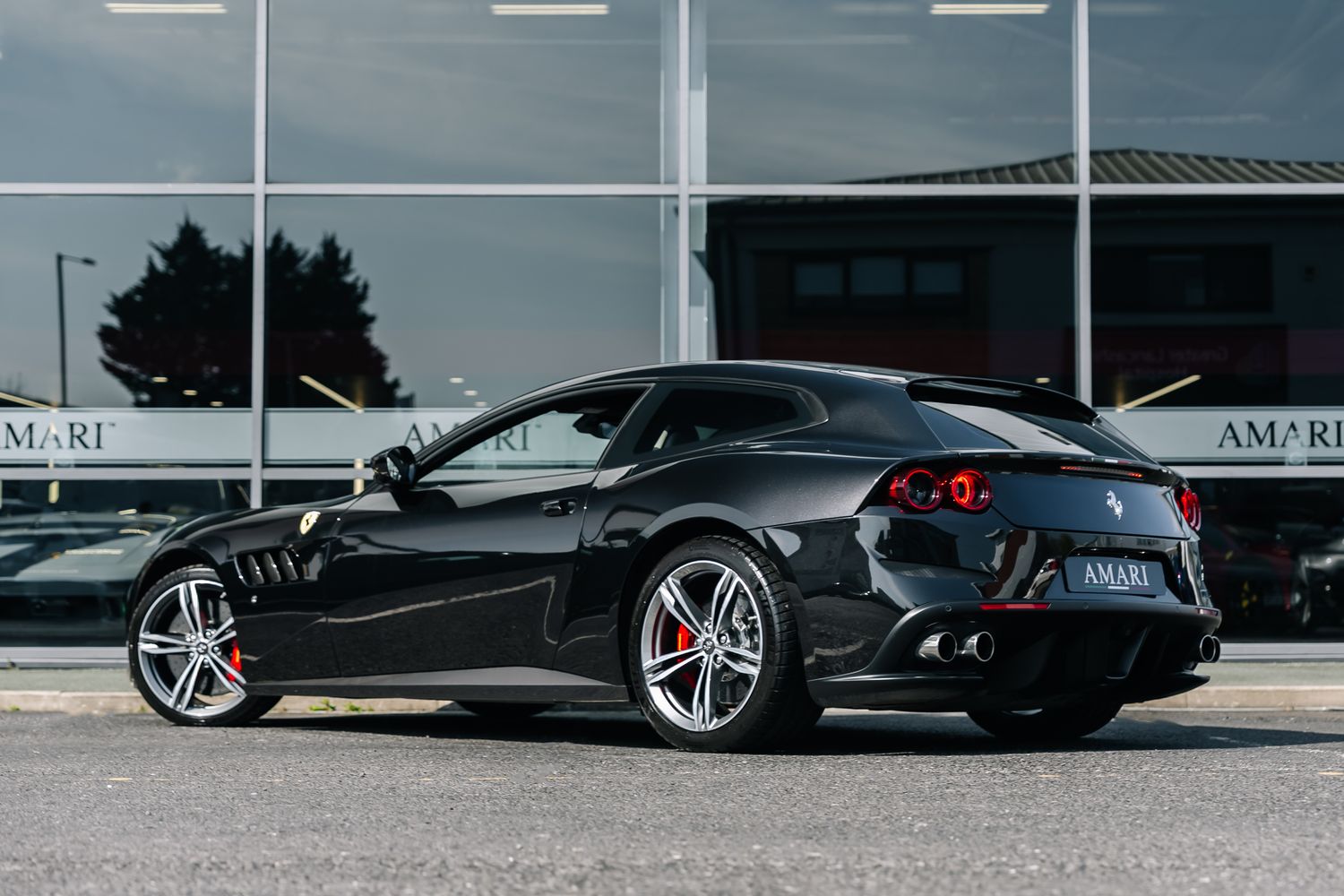 Ferrari GTC4Lusso V12