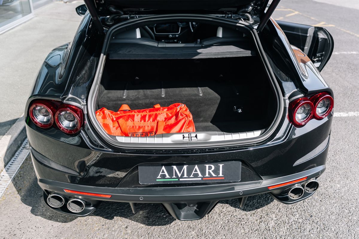 Ferrari GTC4Lusso V12