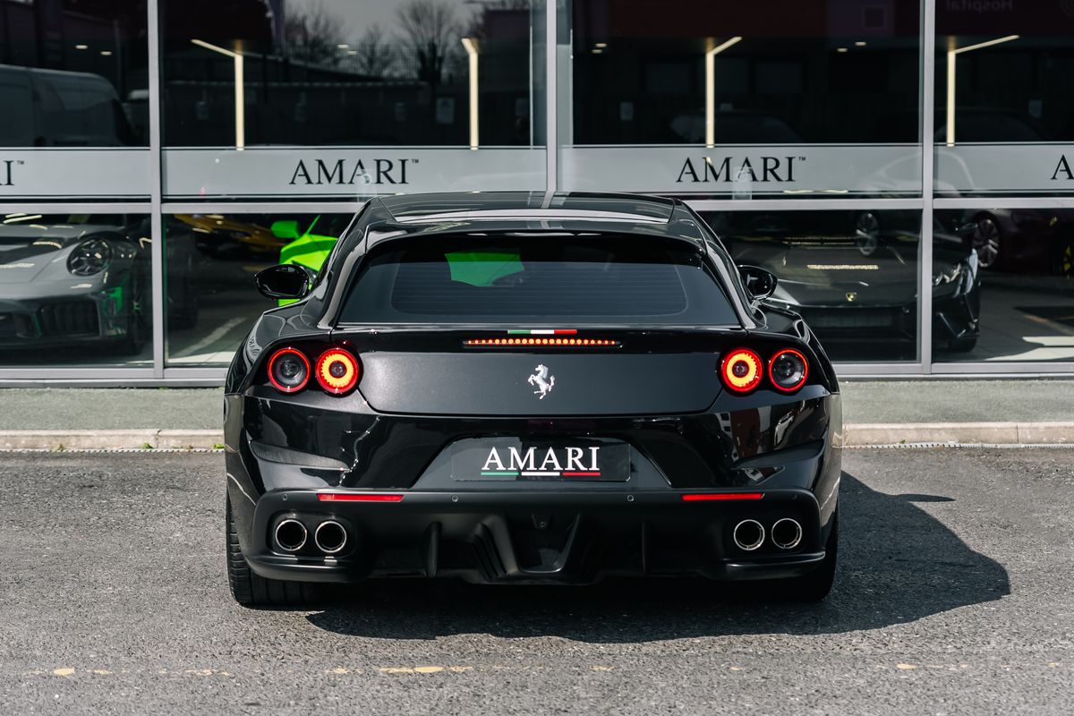Ferrari GTC4Lusso V12