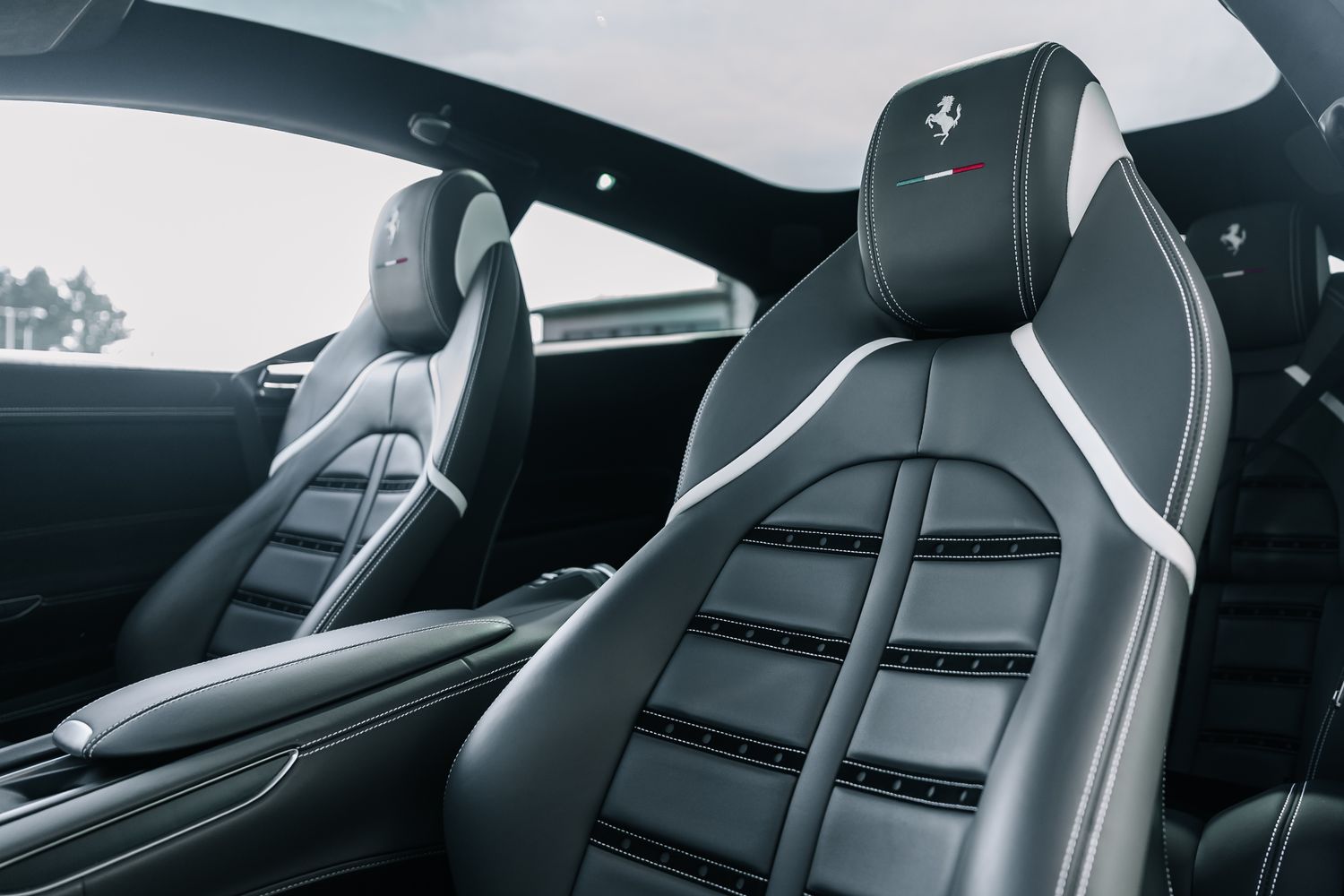 Ferrari GTC4Lusso V12