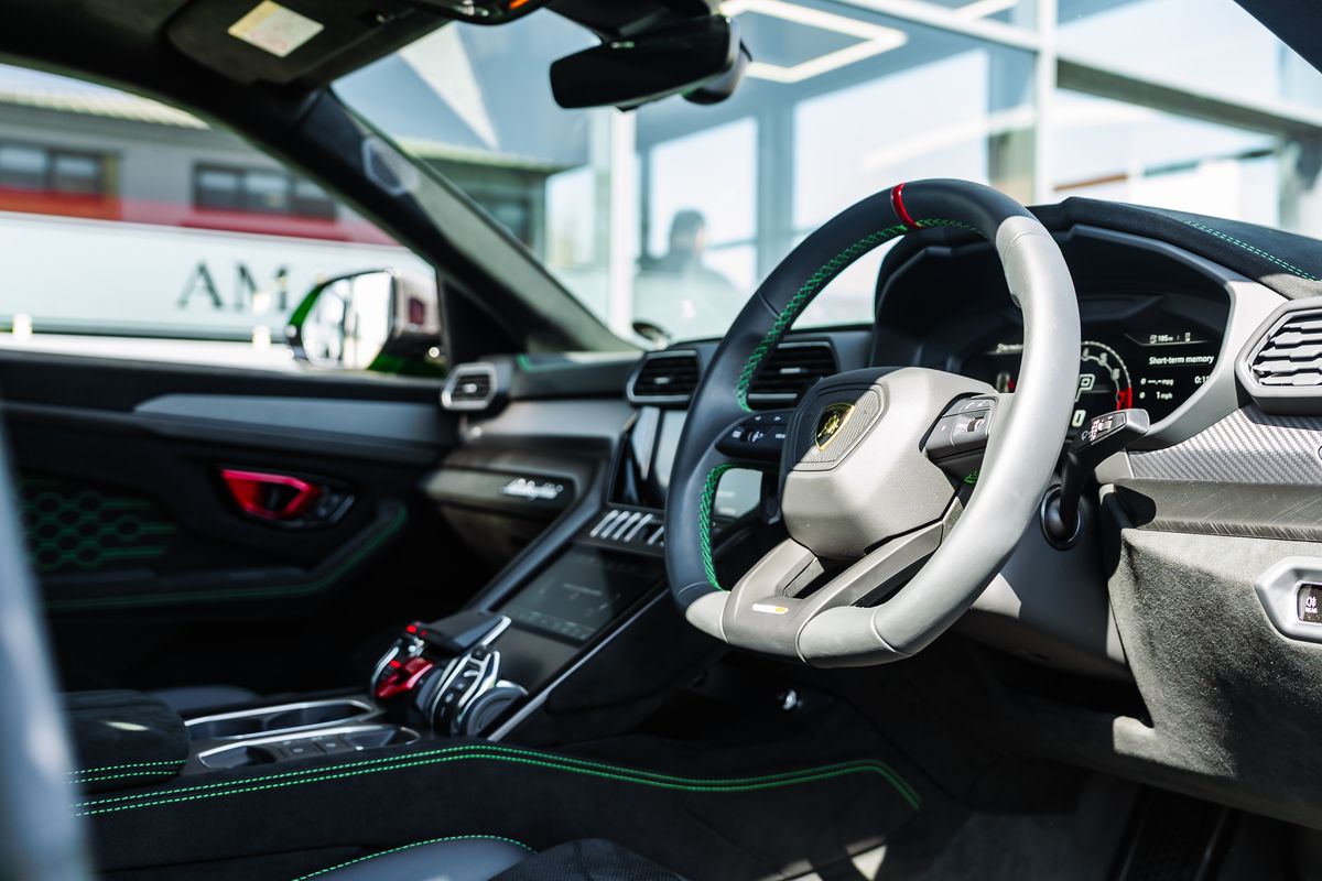 Lamborghini Urus Performante