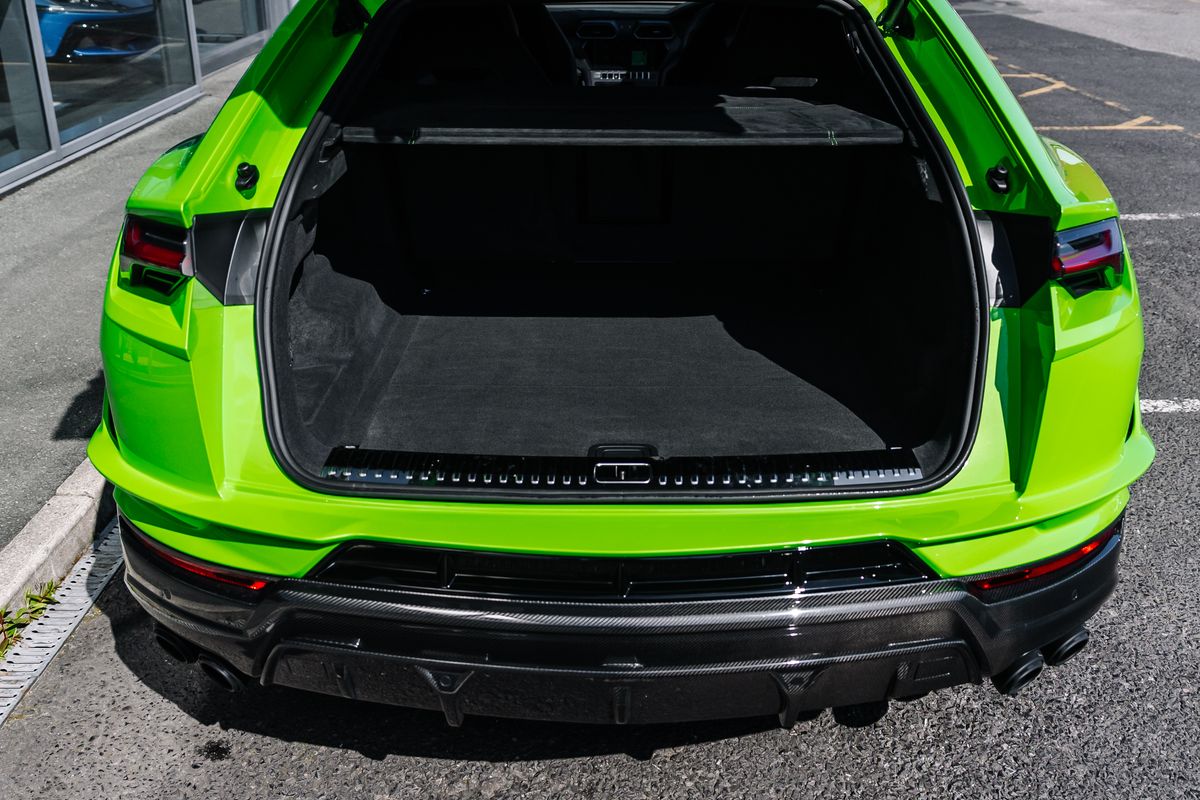 Lamborghini Urus Performante