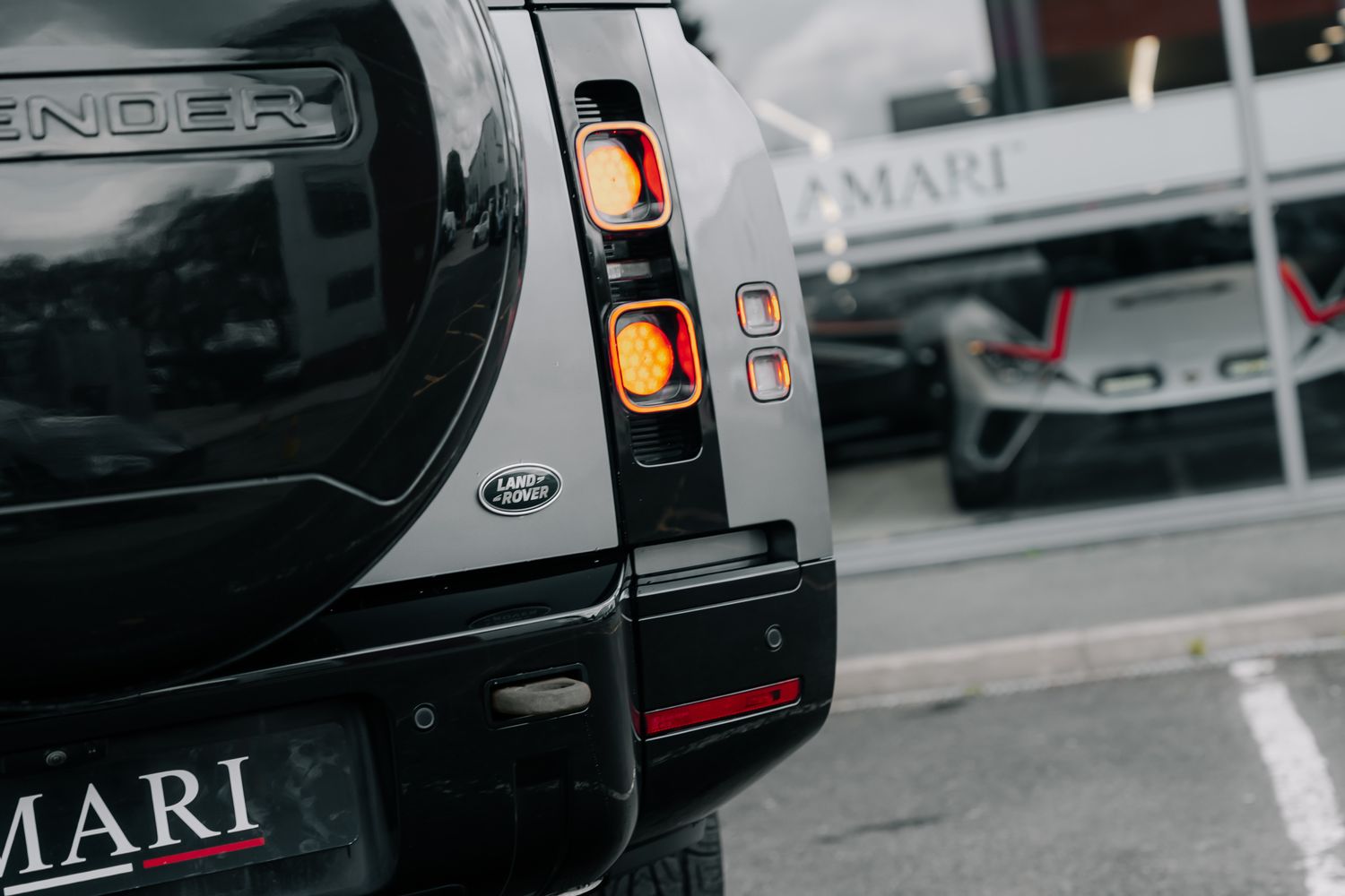 Land Rover Defender 130 X P400