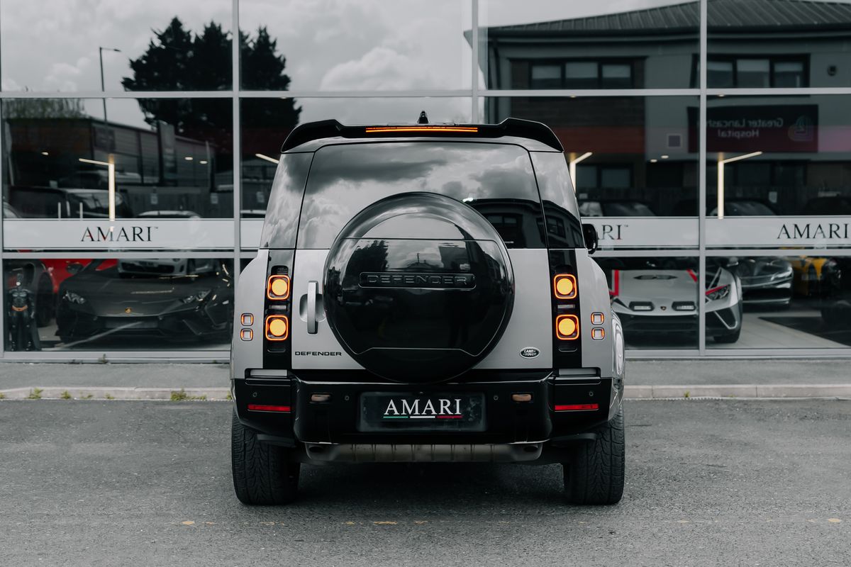 Land Rover Defender 130 X P400