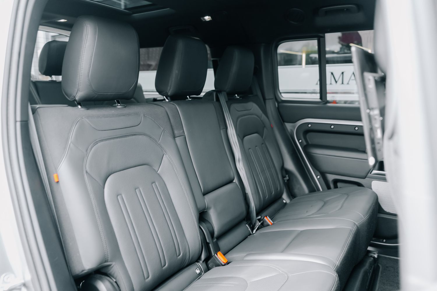 Land Rover Defender 130 X P400