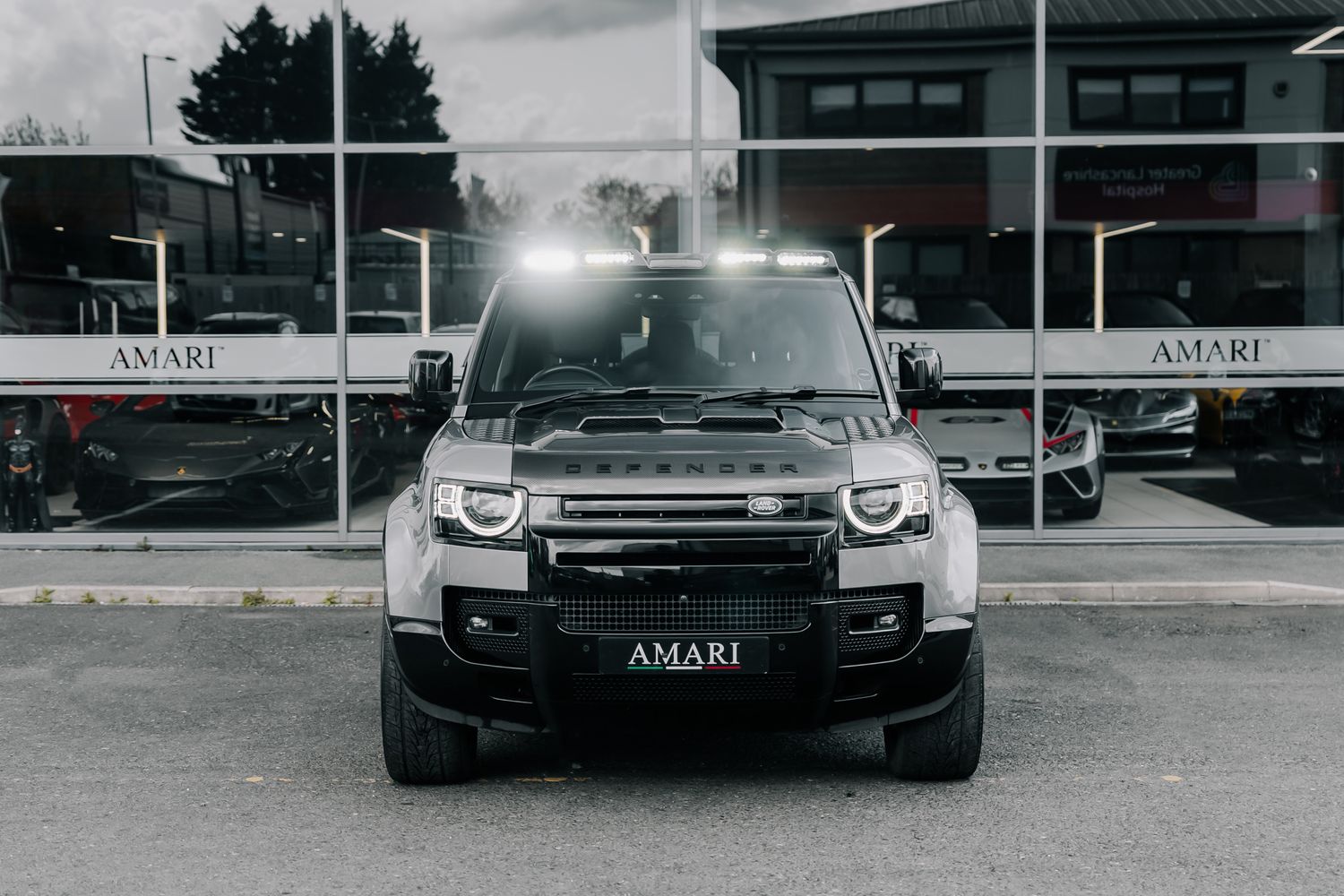 Land Rover Defender 130 X P400