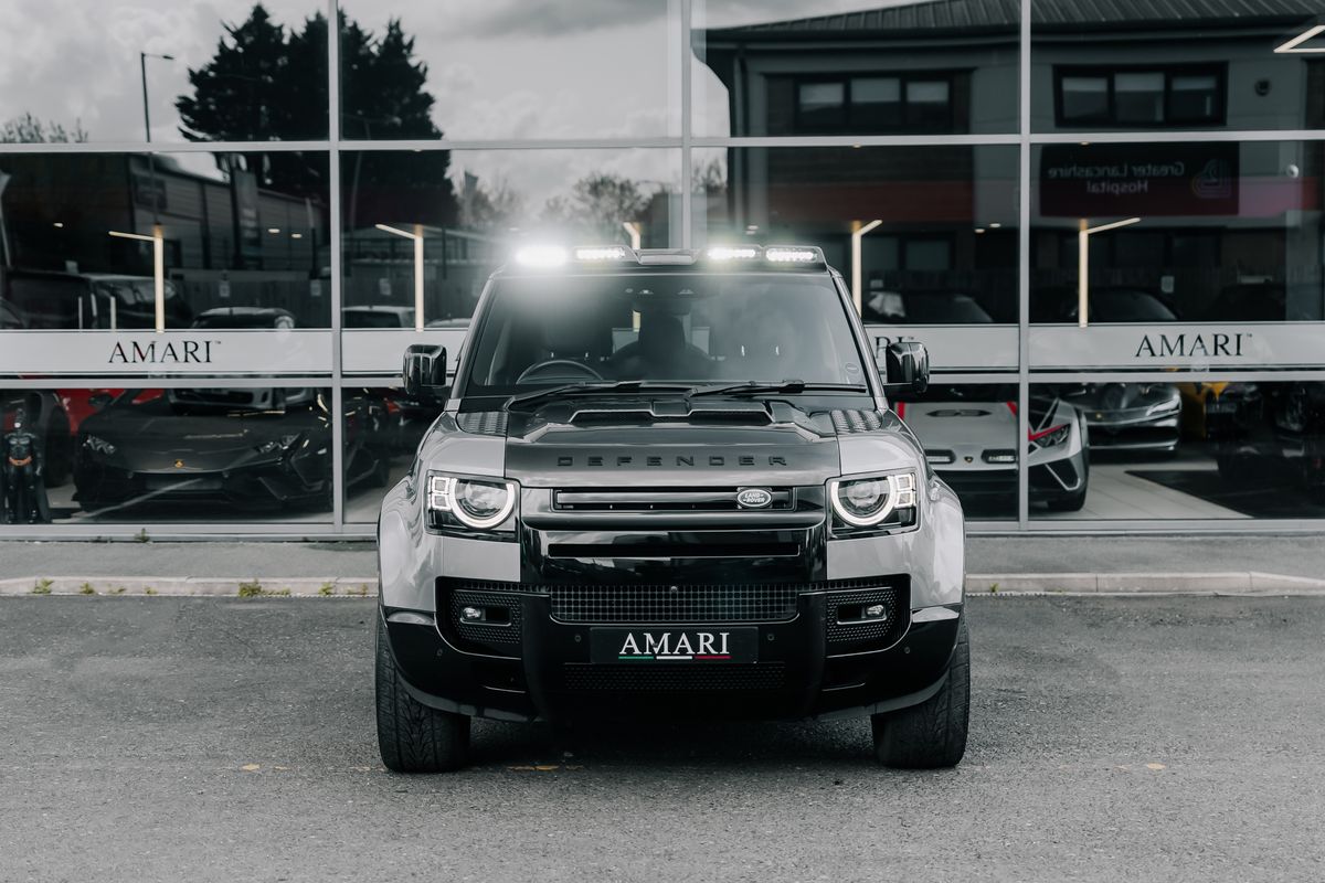 Land Rover Defender 130 X P400