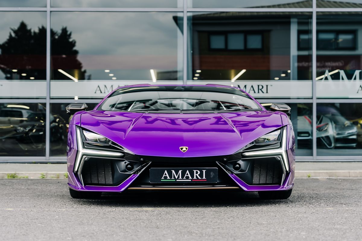 Lamborghini Revuelto