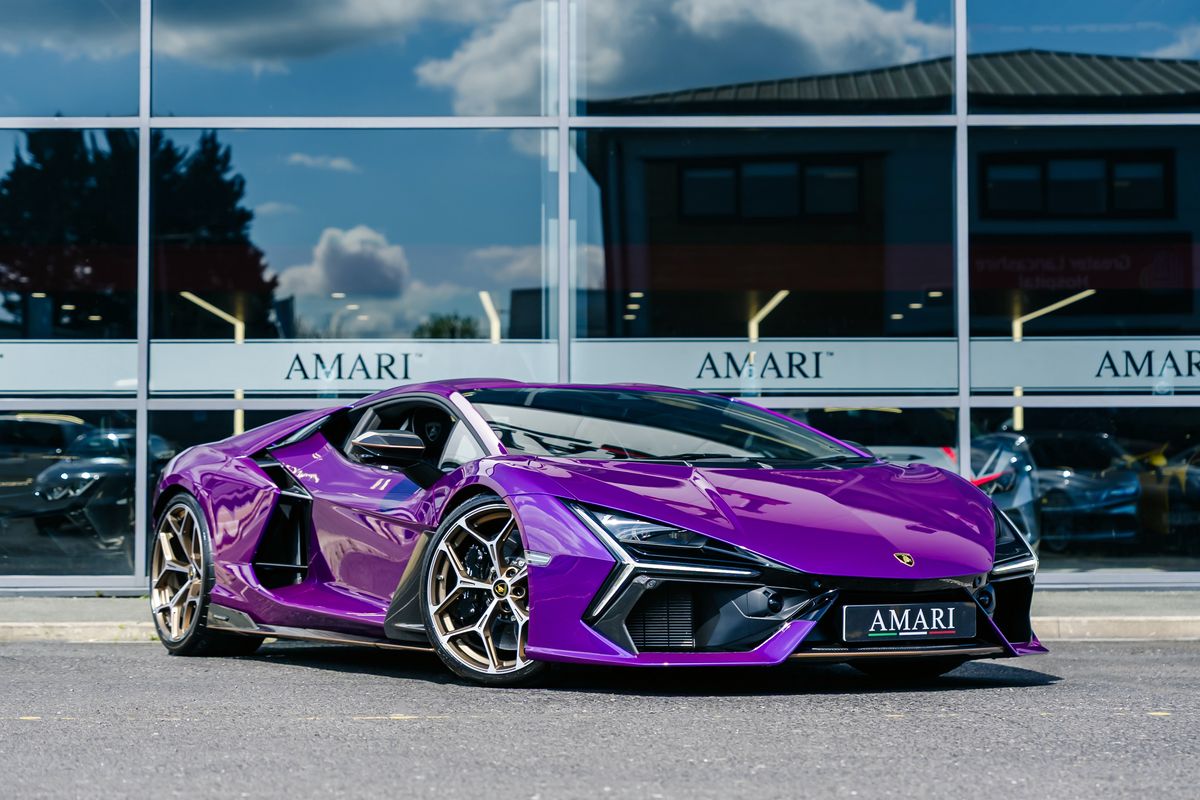 Lamborghini Revuelto
