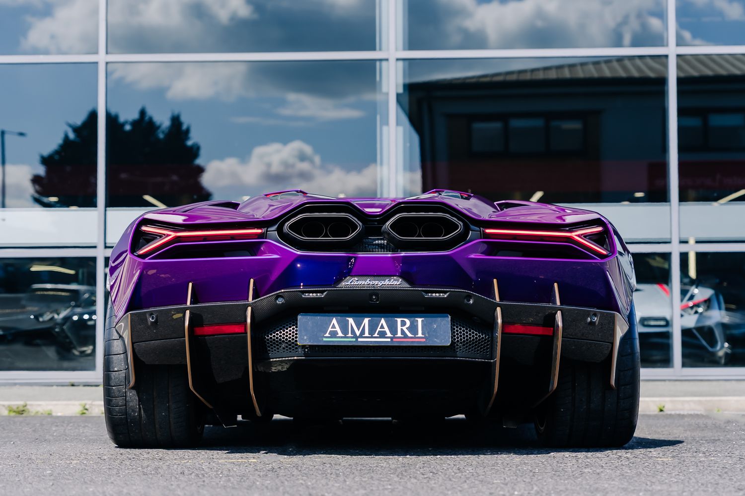 Lamborghini Revuelto