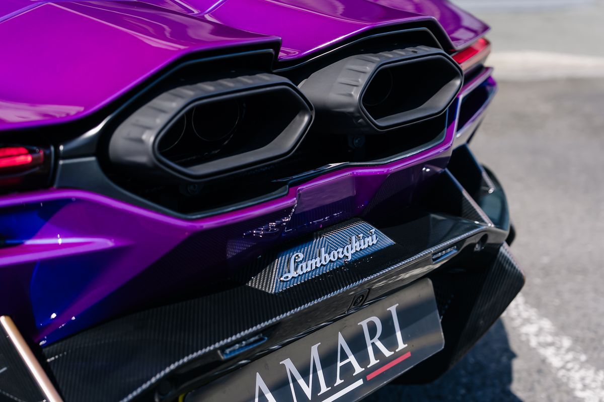 Lamborghini Revuelto