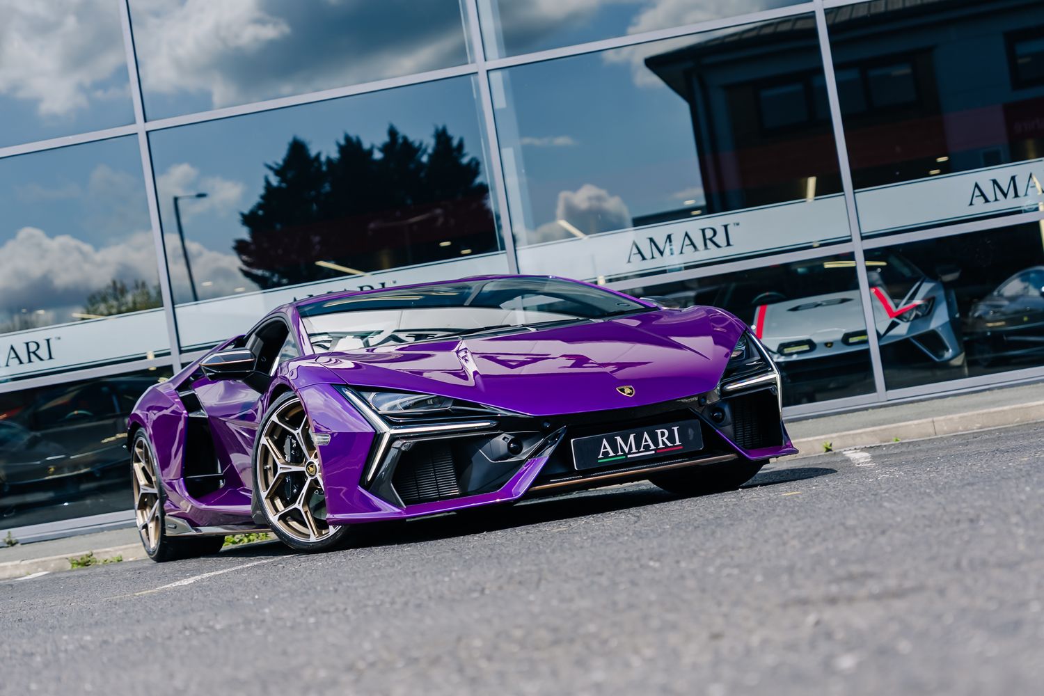 Lamborghini Revuelto