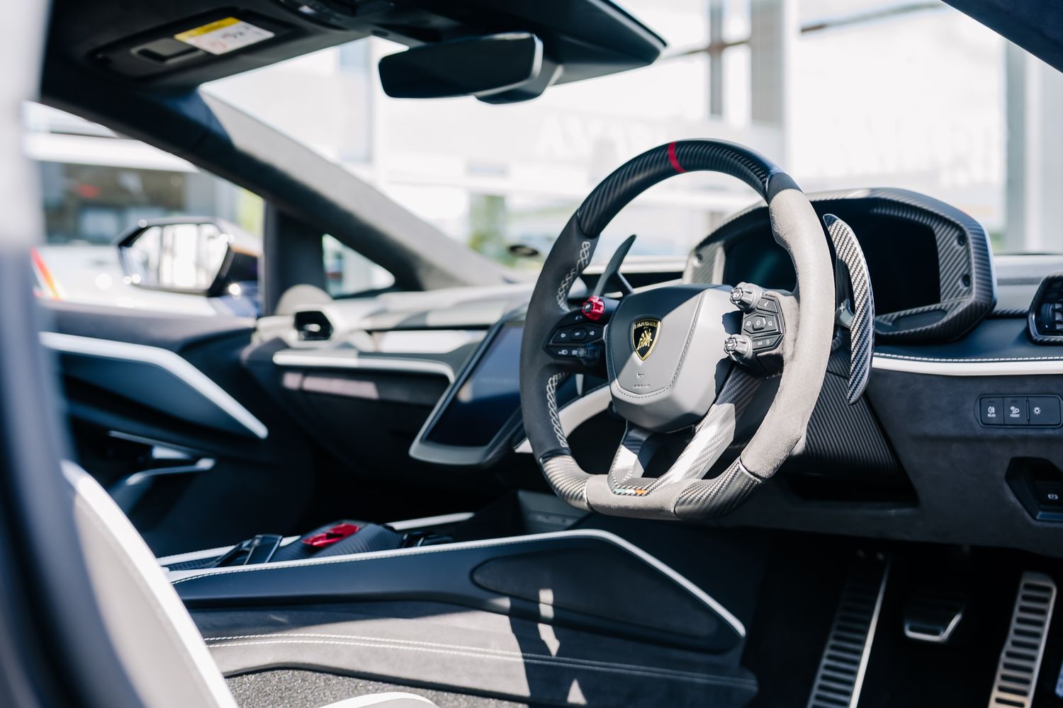 Lamborghini Revuelto