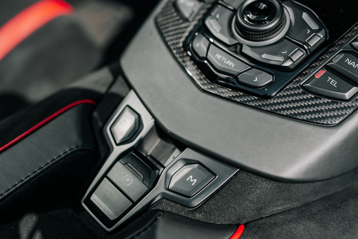 Lamborghini Aventador SV Roadster