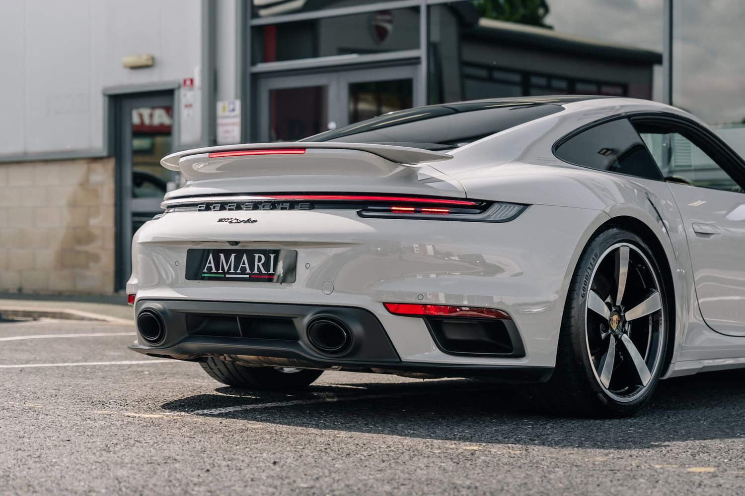 Porsche 911 Turbo 992 Turbo