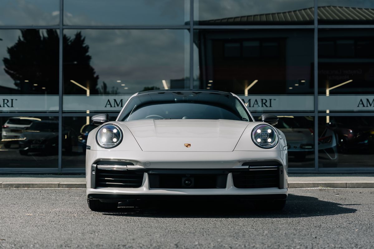 Porsche 911 Turbo 992 Turbo
