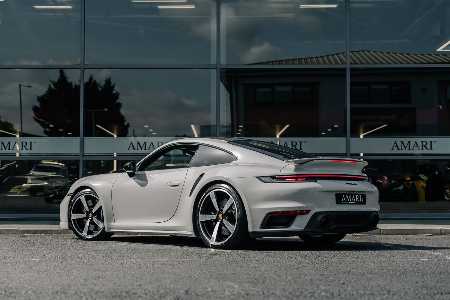 Porsche 911 Turbo 992 Turbo