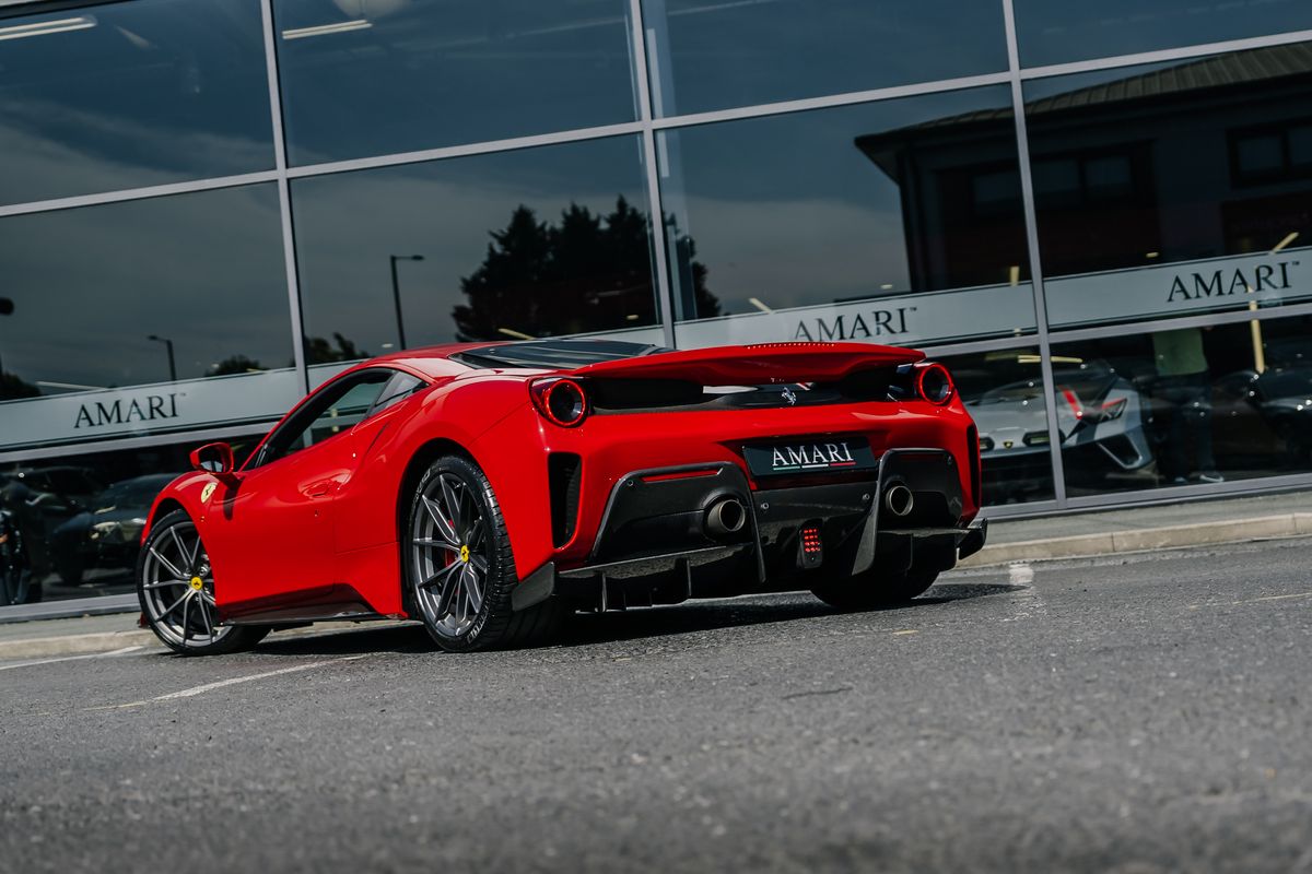 Ferrari 488 Pista