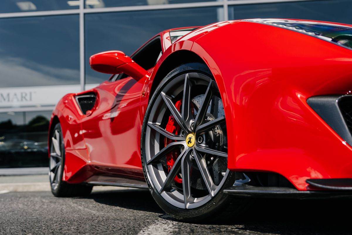 Ferrari 488 Pista
