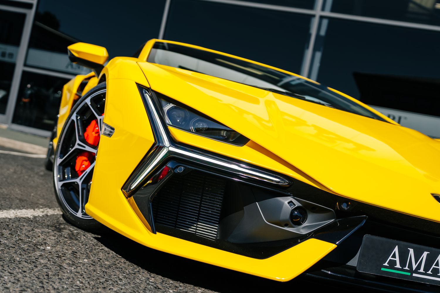 Lamborghini Revuelto