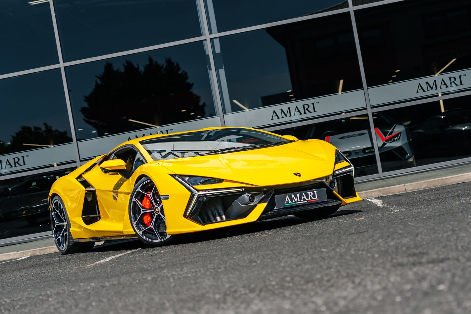 Lamborghini Revuelto