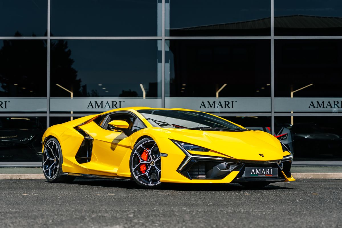 Lamborghini Revuelto