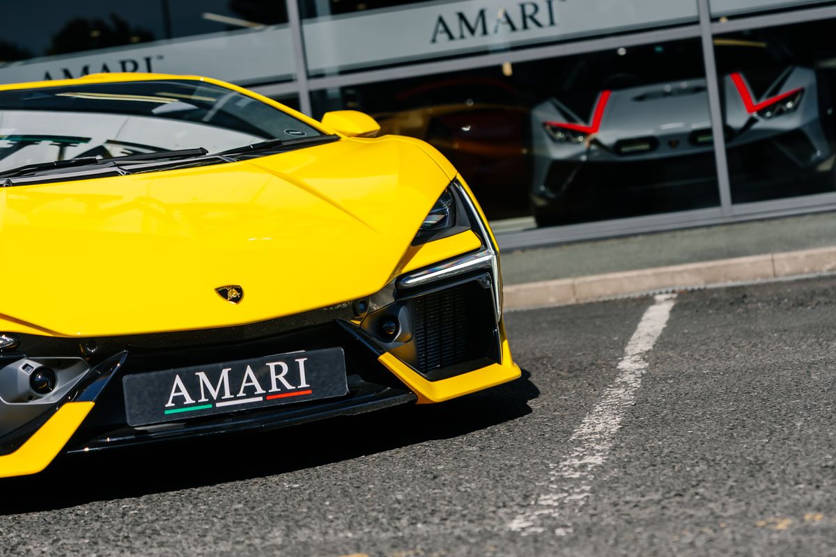 Lamborghini Revuelto