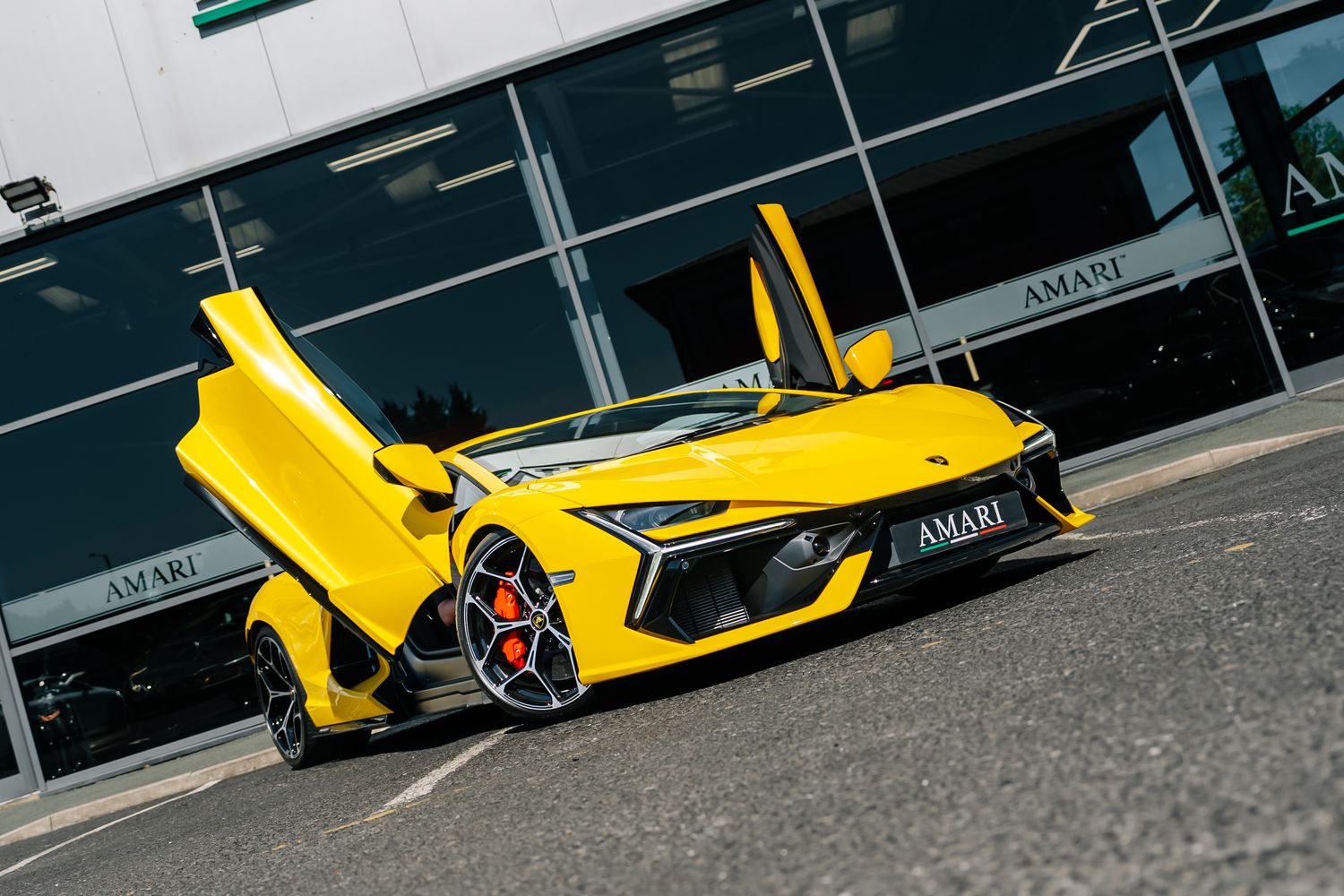 Lamborghini Revuelto