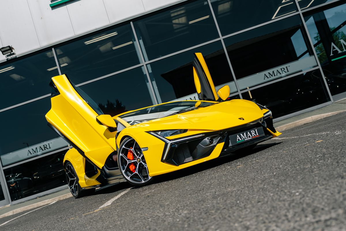 Lamborghini Revuelto