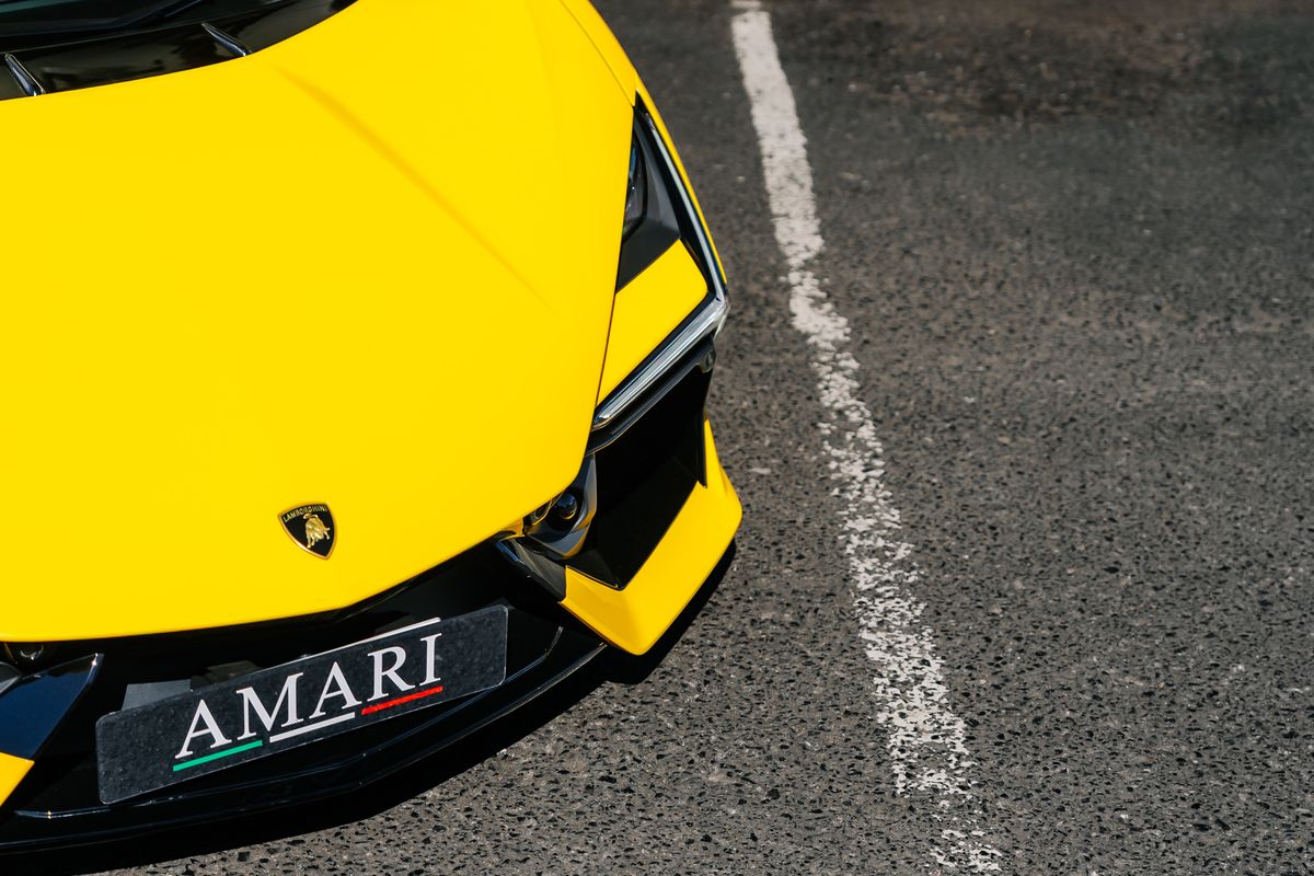 Lamborghini Revuelto