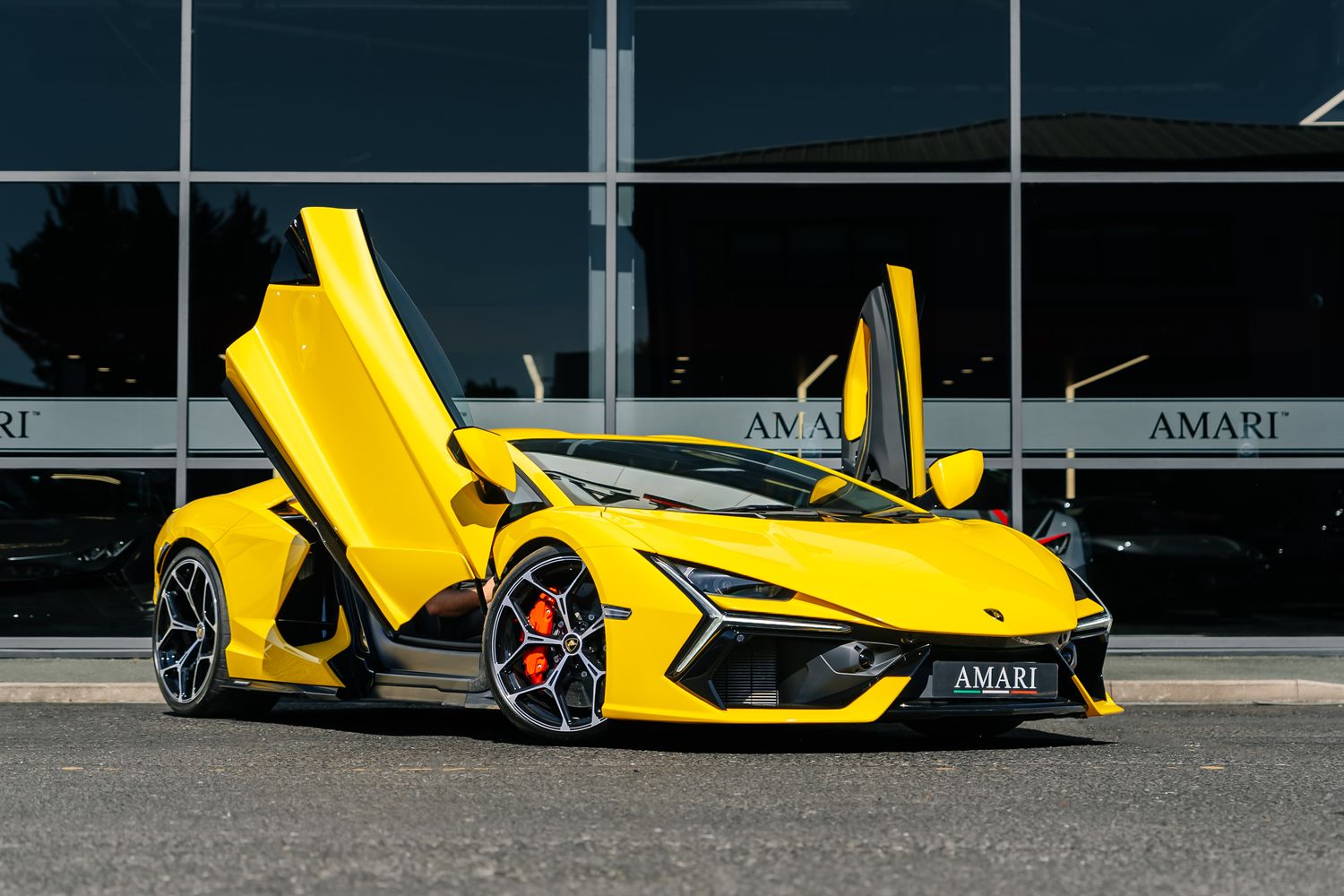 Lamborghini Revuelto