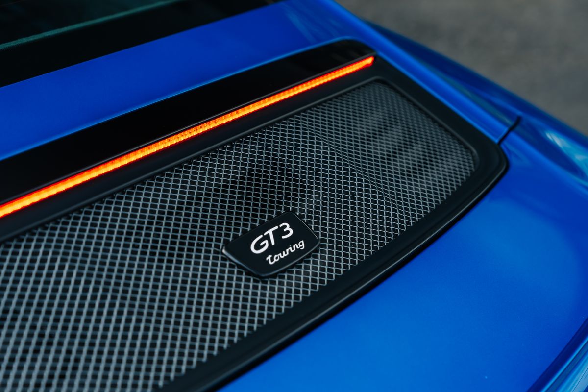 Porsche 911 991.2 GT3 Touring Manual