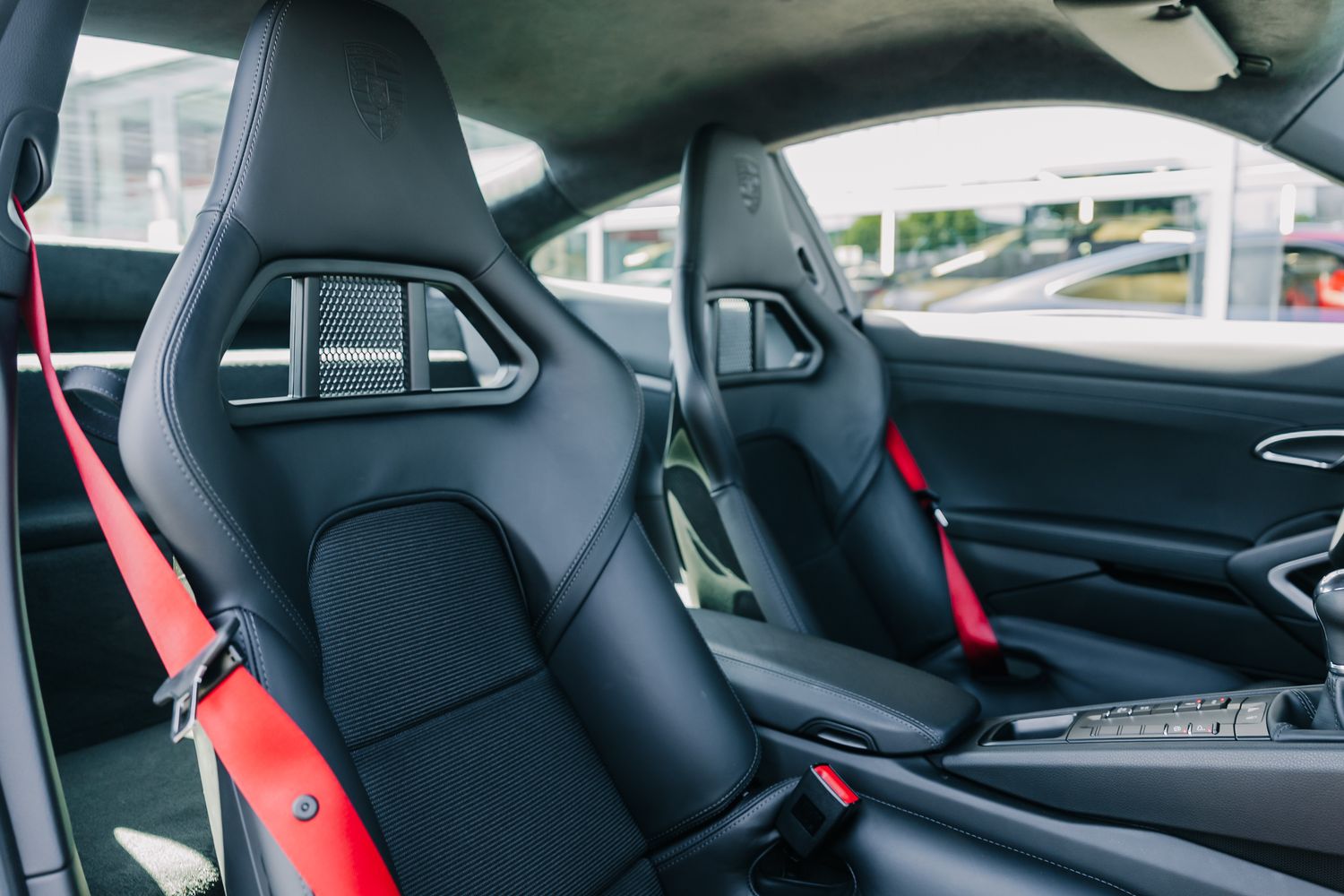 Porsche 911 991.2 GT3 Touring Manual